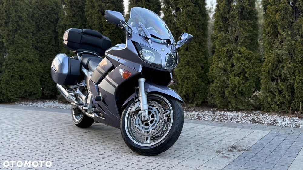 Yamaha FJR - 6