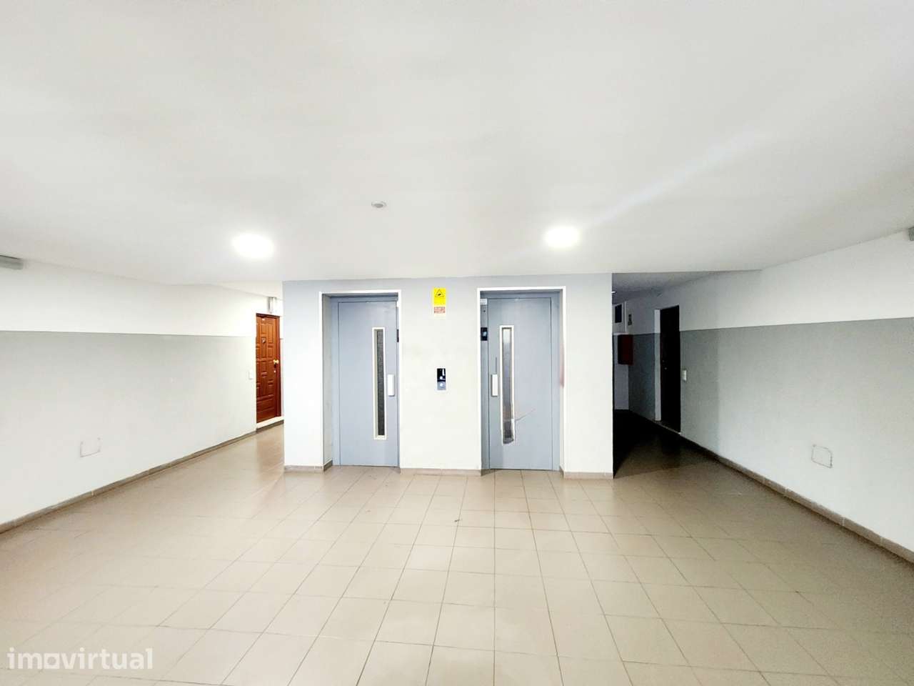 Apartamento T2 em Vilar do Paraíso - Grande imagem: 5/34