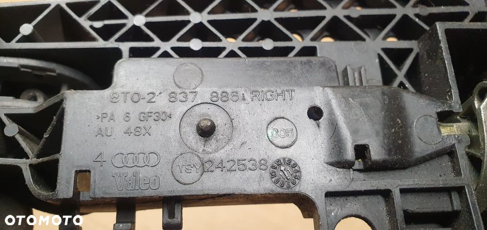 Klamka prawy przód przednia prawa Audi A4 B8 8T0837886A - 5