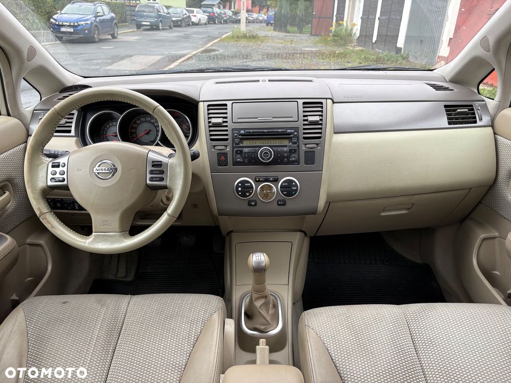 Nissan Tiida 1.6 Tekna - 9