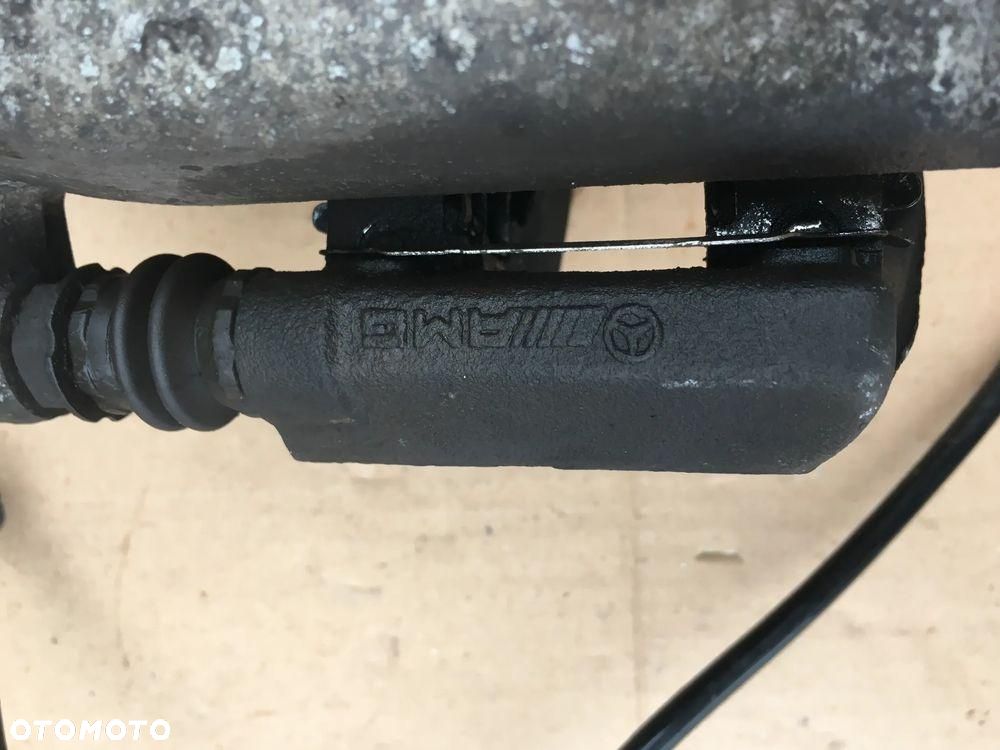 Mercedes S500 S Klasa W222 Lift AMG Zacisk Hamulcowy Tył Prawy Tylny 22244 - 4