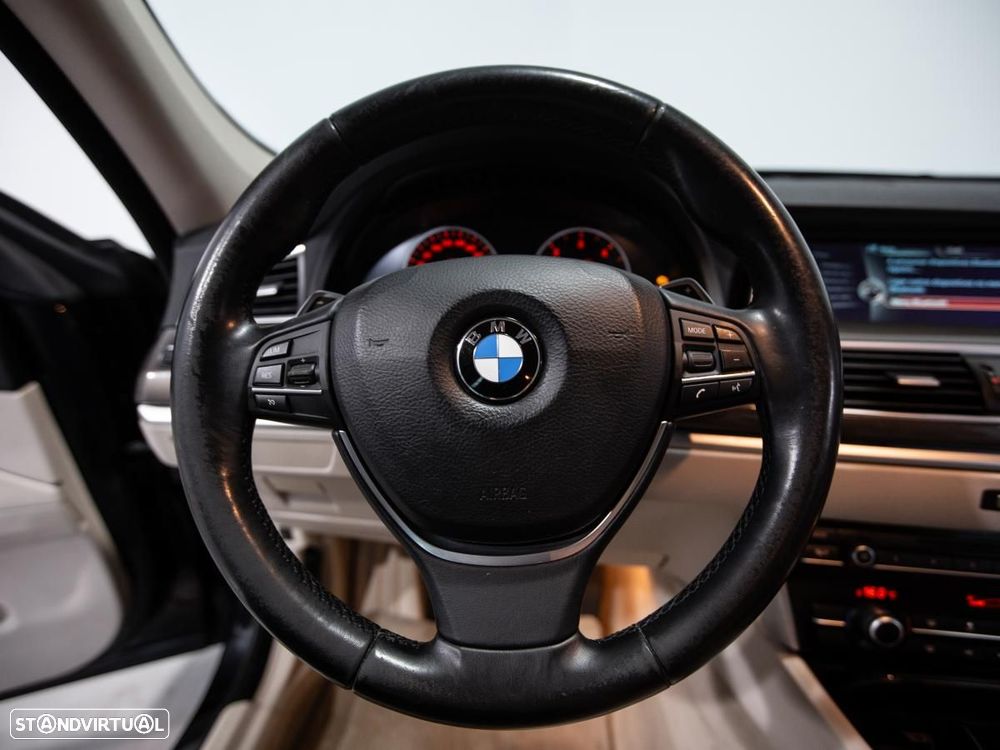 BMW 520 Gran Turismo - 18