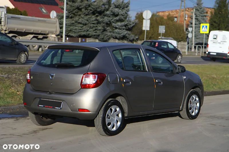 Dacia Sandero 1.2 16V - 2