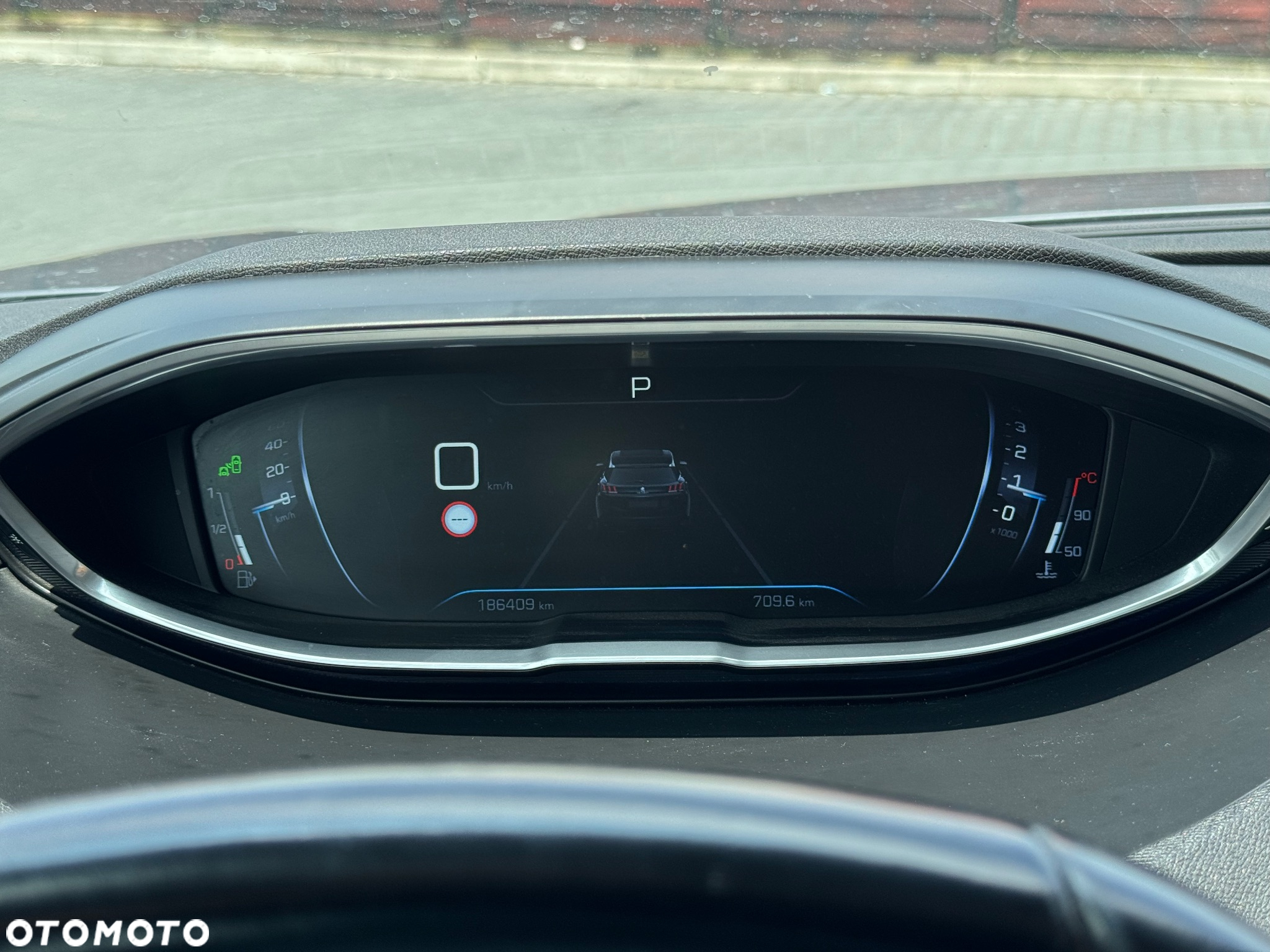 Peugeot 3008 1.6 BlueHDi Allure S&S EAT6 - 32