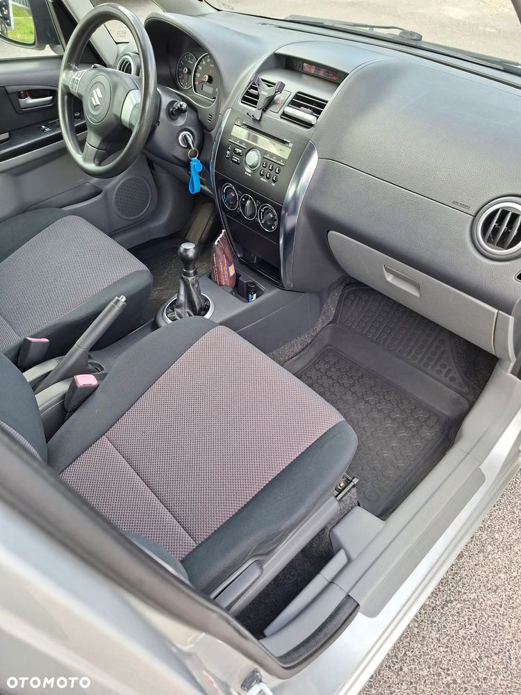 Suzuki SX4 - 20