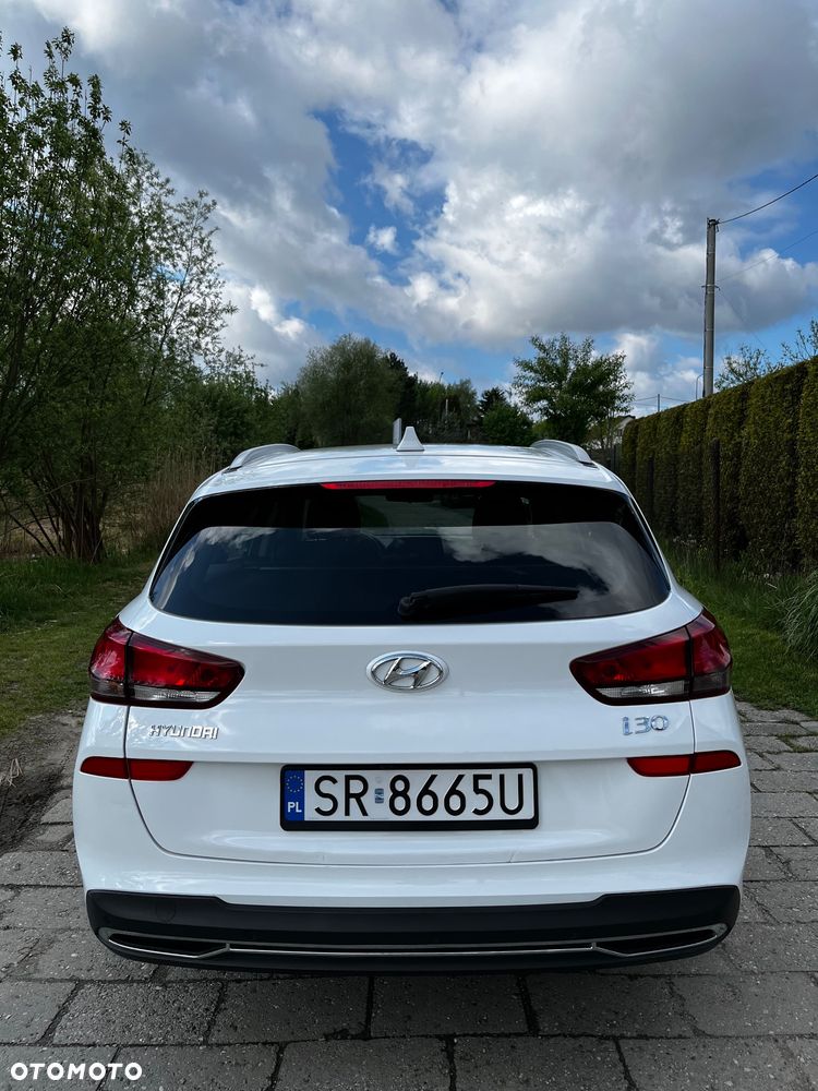 Hyundai i30 1.5 Intro - 7