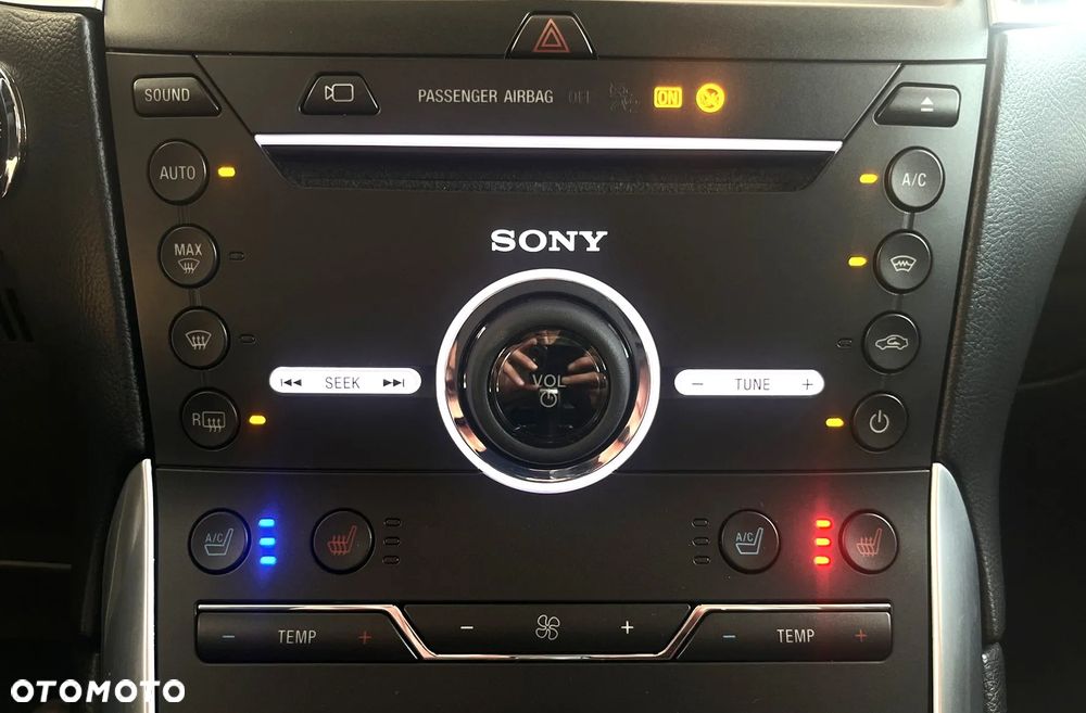 Ford Edge 2.0 TDCi Bi-Turbo 4x4 ST-LINE - 18