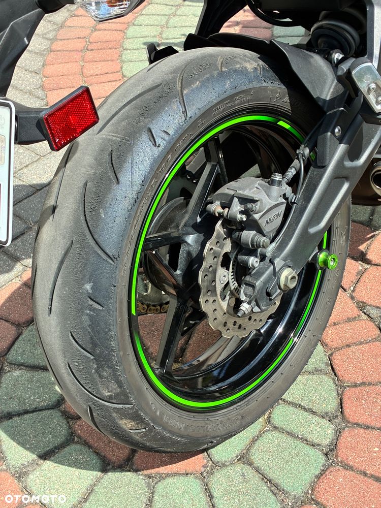 Kawasaki Ninja 500 - 11