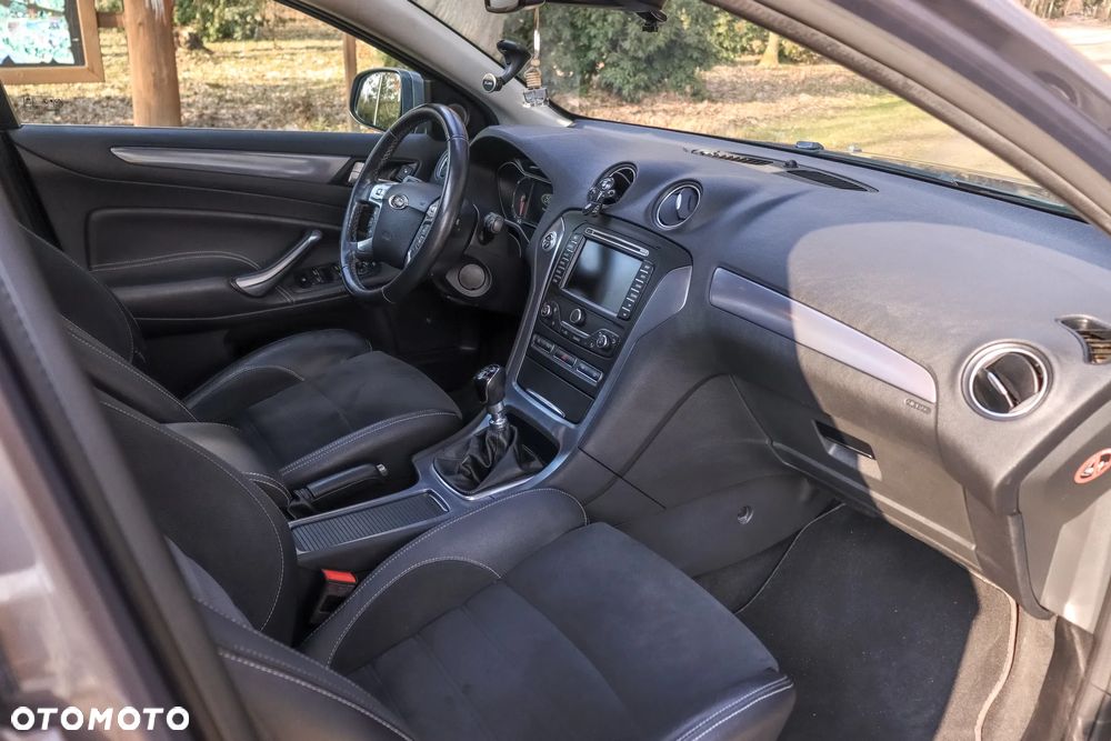 Ford Mondeo 1.6 TDCi Titanium - 14
