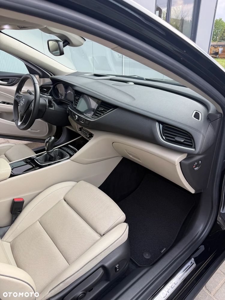 Opel Insignia - 14