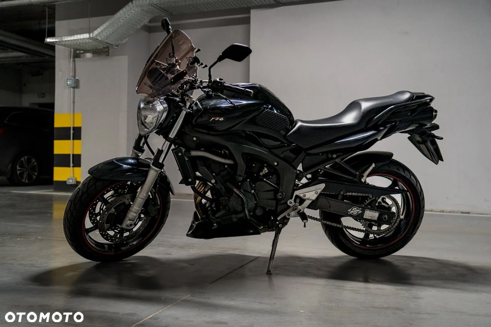 Yamaha FZ6 - 1