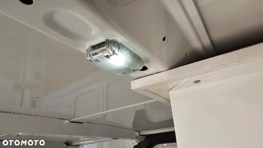 Ford TRANSIT CUSTOM - 16