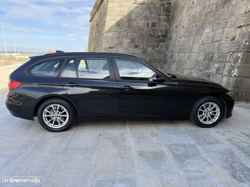 BMW 320 d Touring LifeStyle - 11