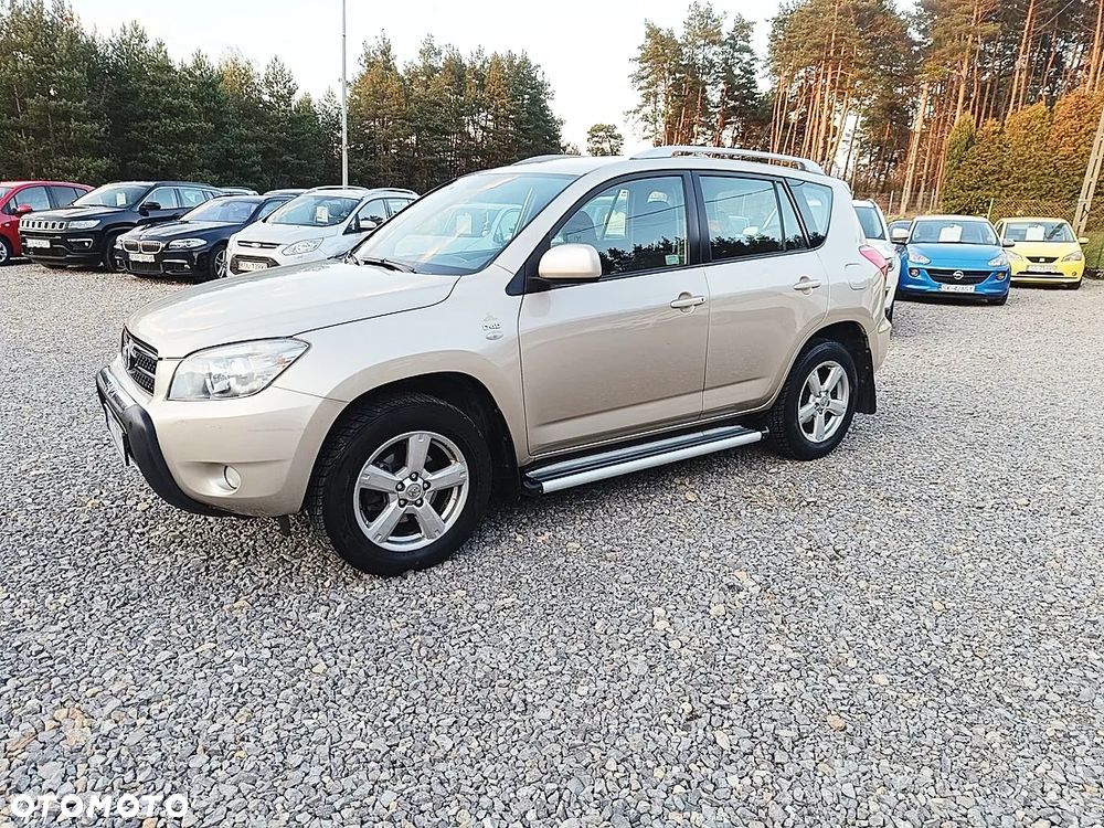 Toyota RAV4 2.2 D-4D Sol - 2