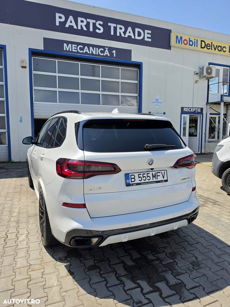 BMW X5 xDrive45e - 8