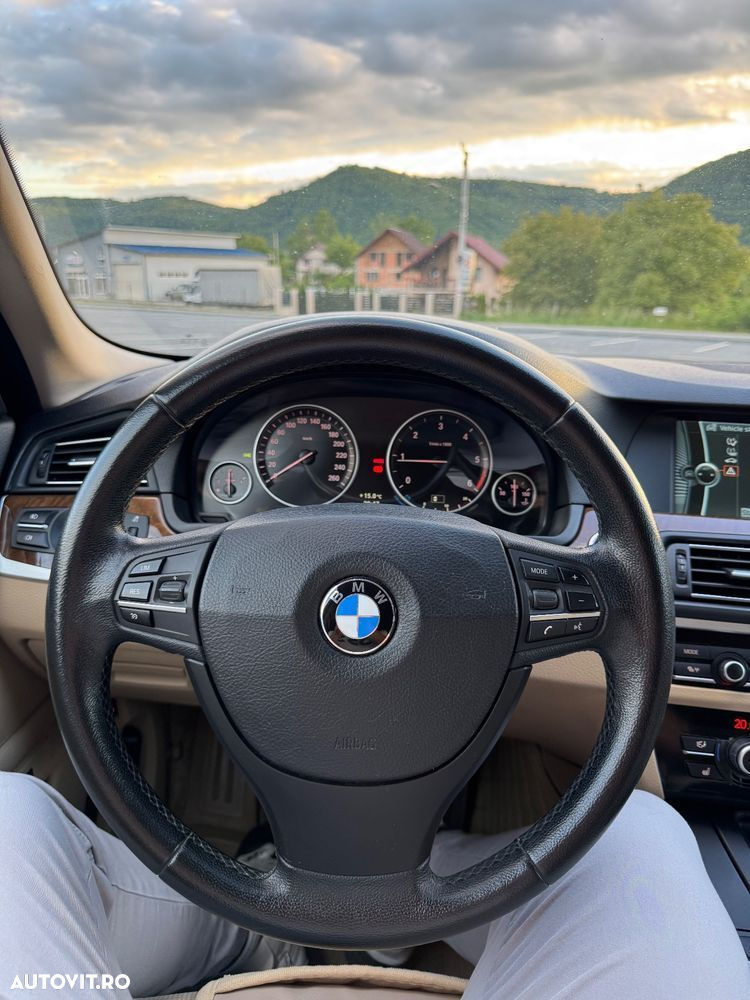 BMW Seria 5 520d EfficientDynamics Edition - 20
