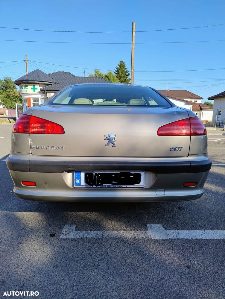 Peugeot 607 2.2HDI D/T/E Aut - 2