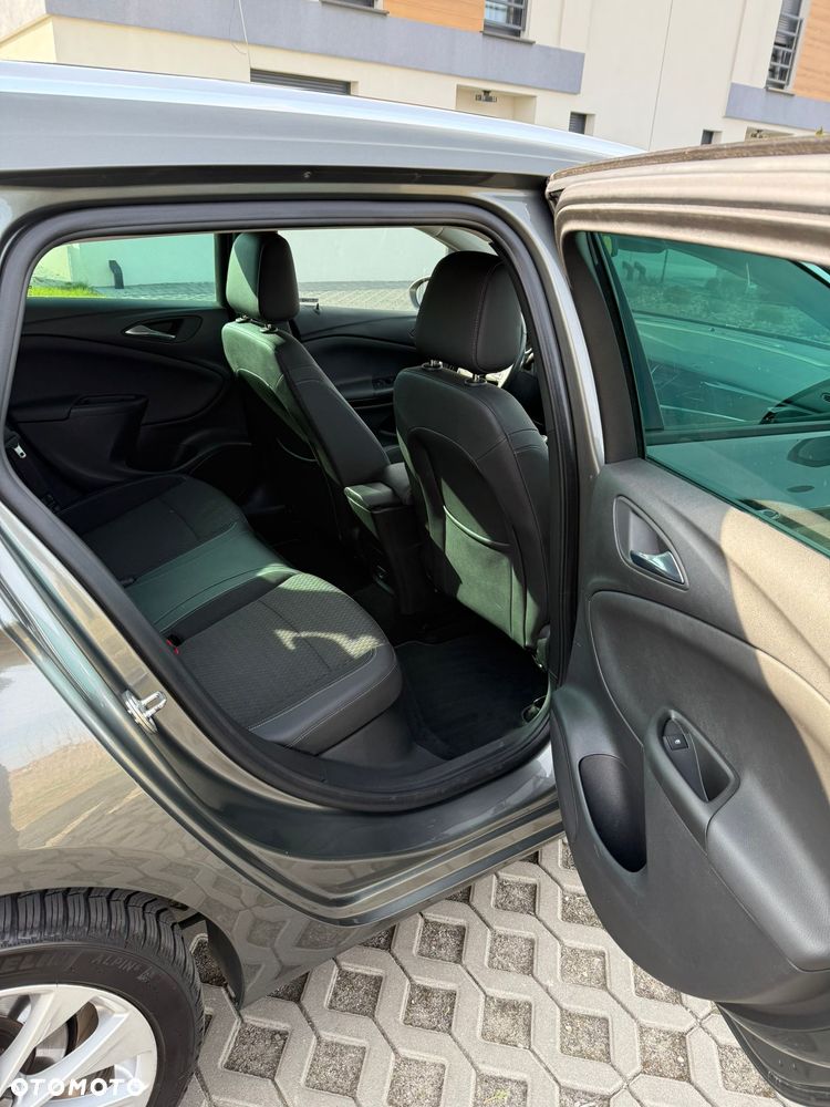 Opel Astra 1.6 CDTI Dynamic S&S - 19