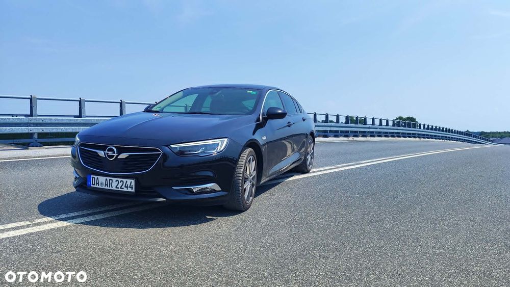 Opel Insignia - 1