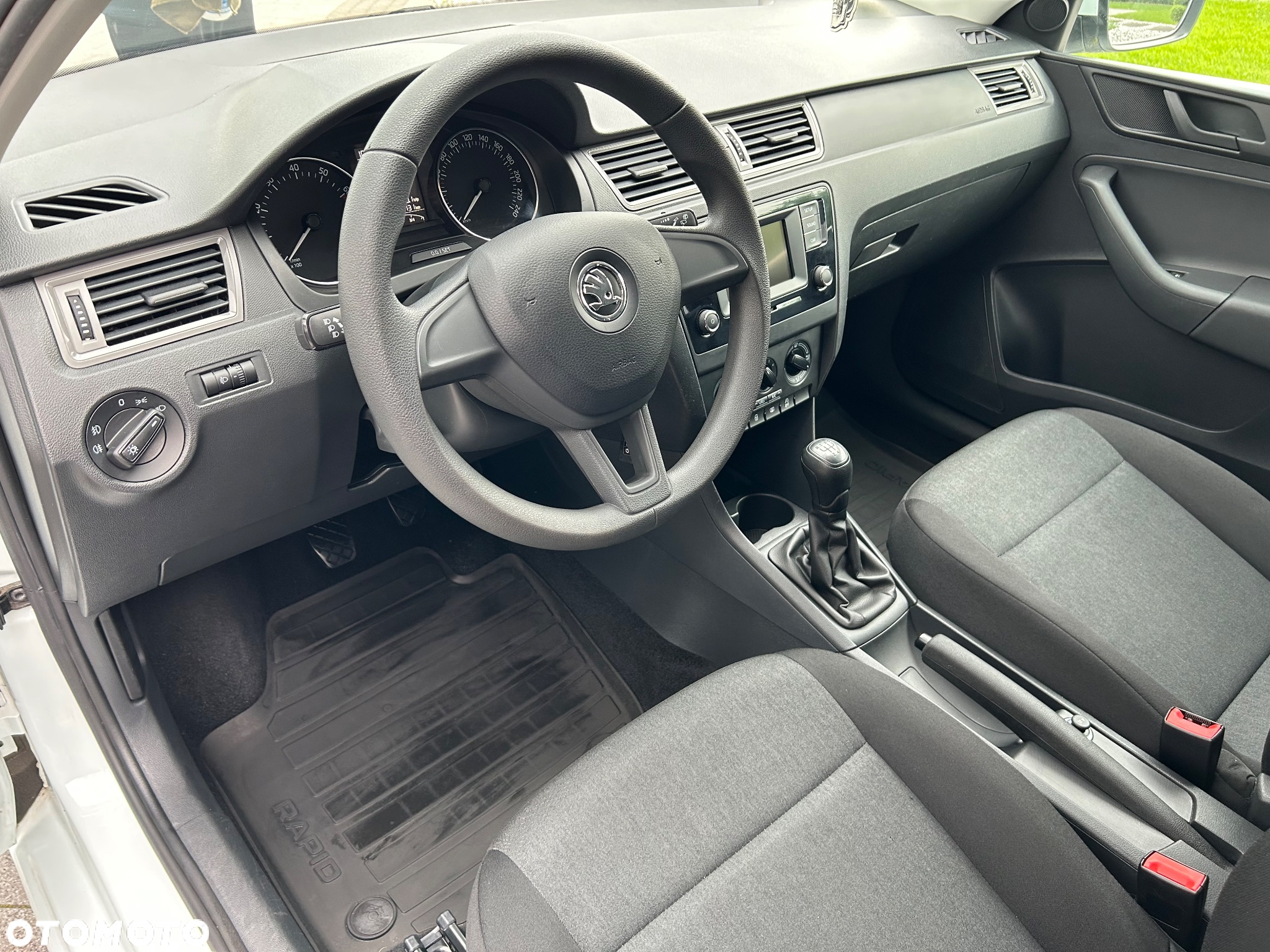 Skoda RAPID Spaceback 1.2 TSI (Green tec) Active - 10