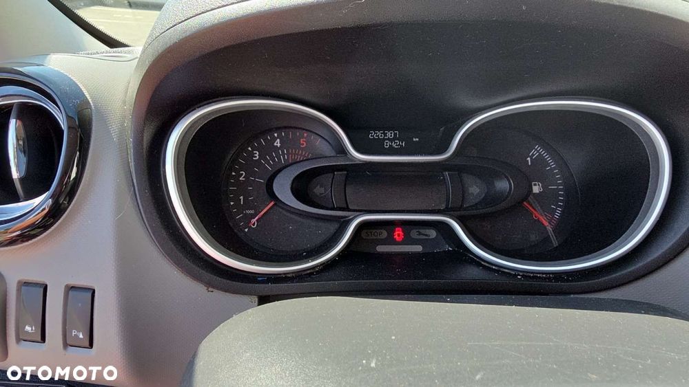 Nissan NV300 - 23