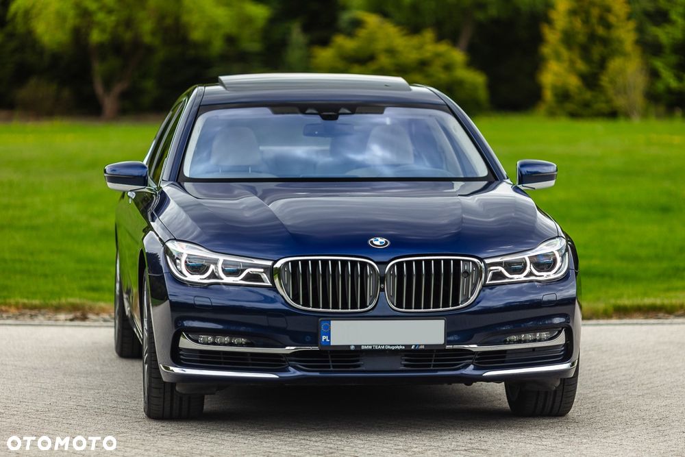 BMW Seria 7 750Li xDrive - 6