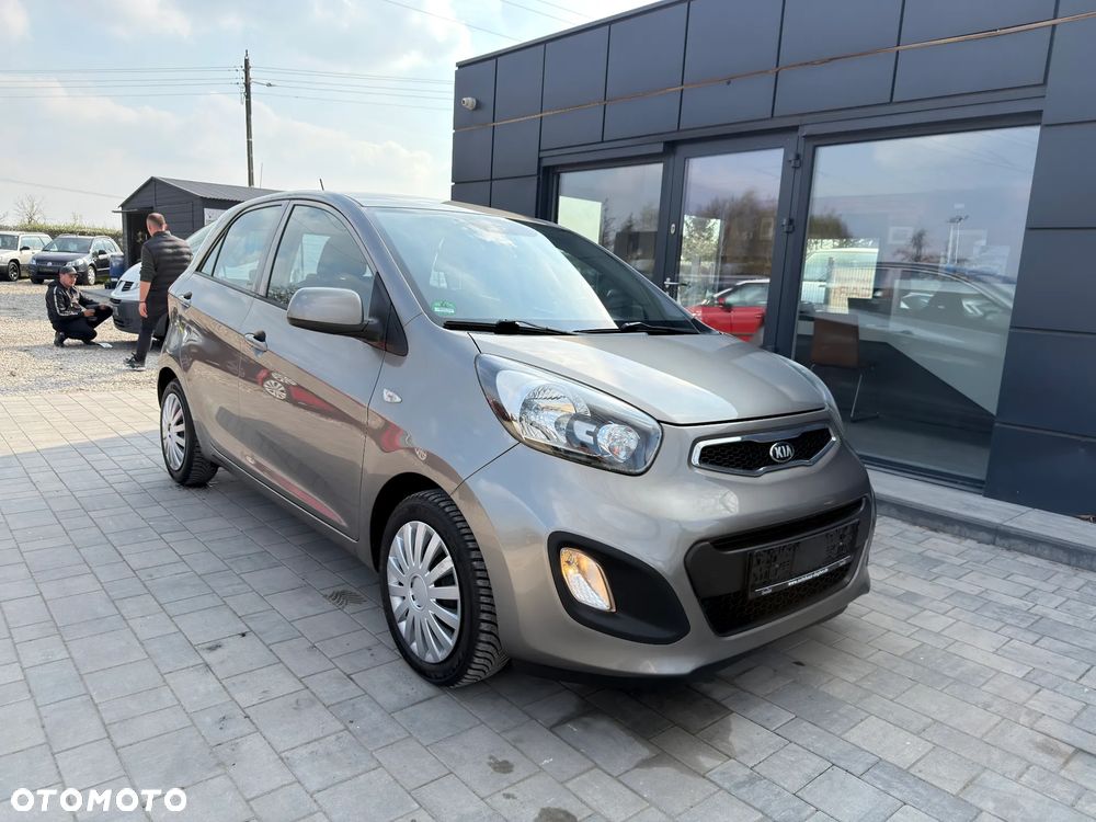 Kia Picanto 1.0 Fifa World Cup Edition - 6