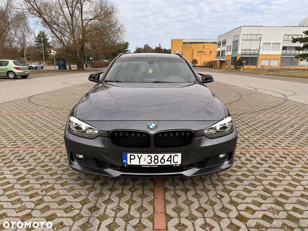 BMW Seria 3 318d Sport Line - 2
