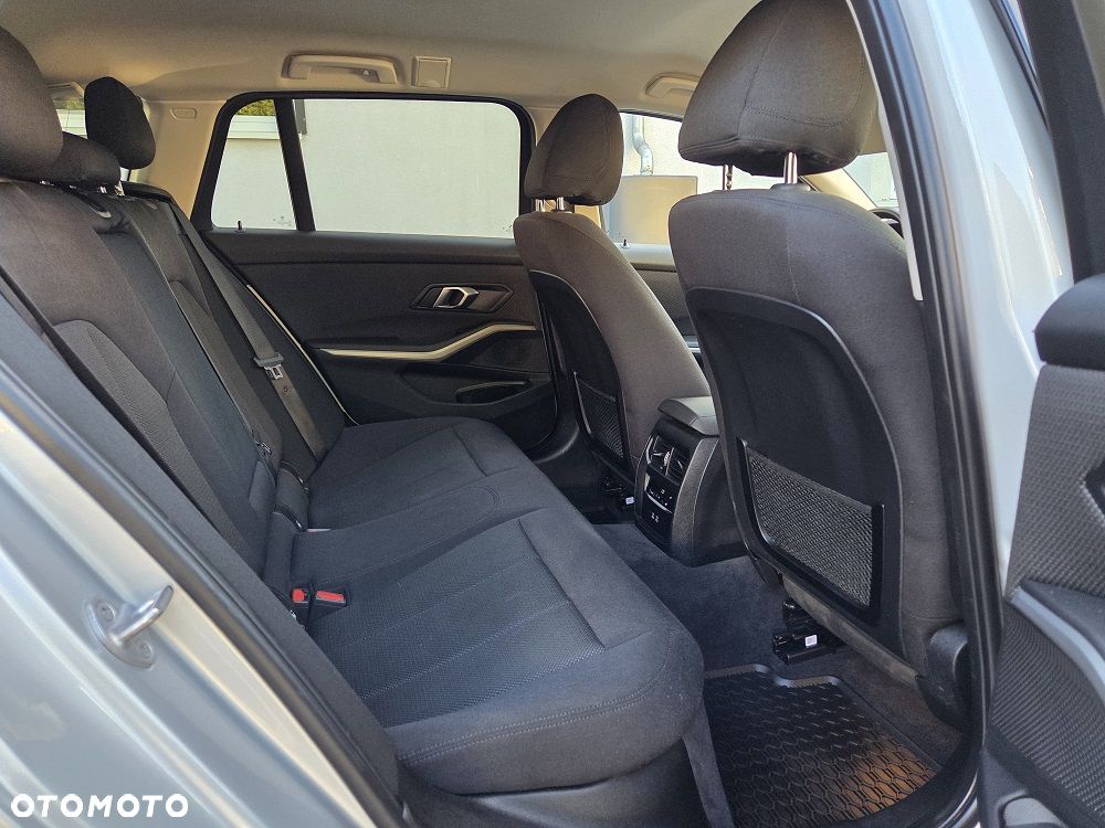 BMW Seria 3 318d MHEV Advantage - 10