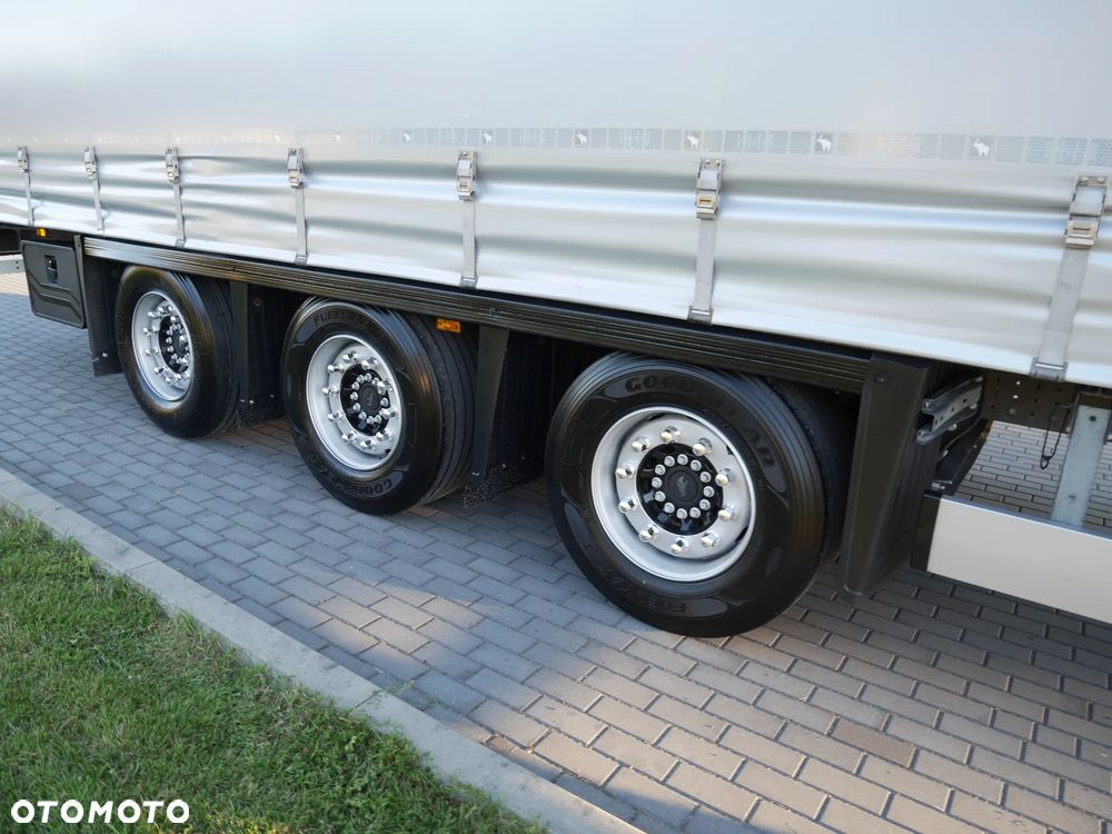 Schmitz Cargobull Mega Podnoszony Dach - 7