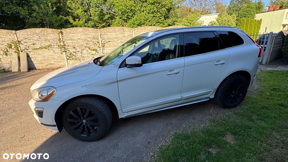 Volvo XC 60 - 4