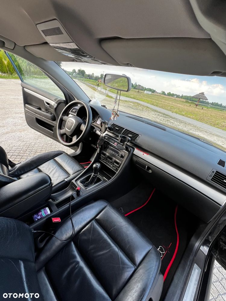 Audi A4 Limousine 2 - 8