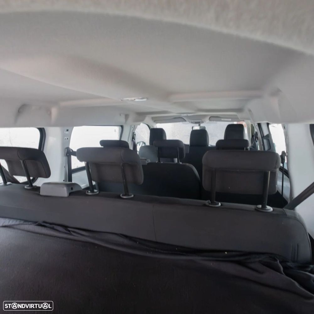 Peugeot Traveller - 9