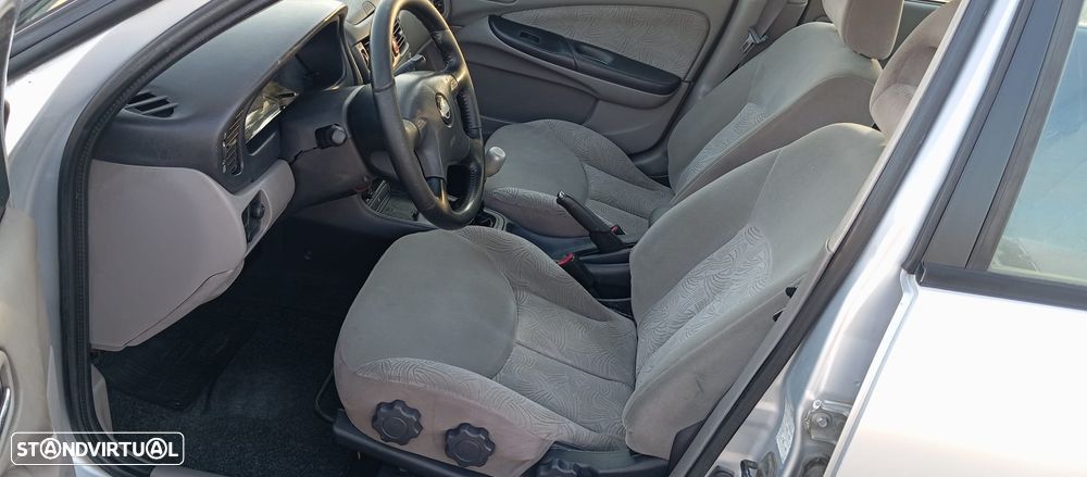 Nissan Almera 2.2 Di Luxury AC+ABS - 5
