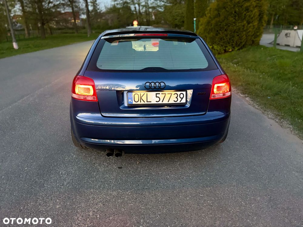 Audi A3 3-drzwiowe 2.0 FSI Ambiente - 3