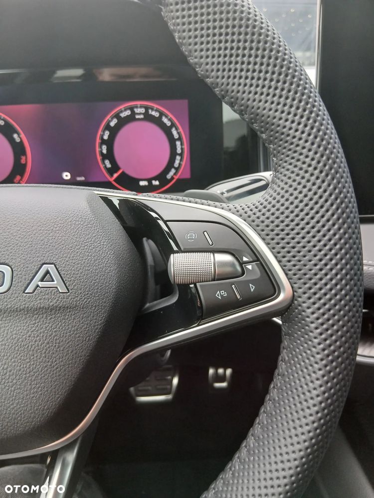Skoda Superb 2.0 TSI Sportline DSG - 17