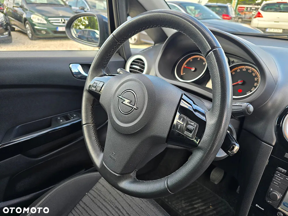 Opel Corsa 1.3 CDTI Cosmo - 28