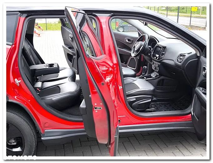 Jeep Compass - 8