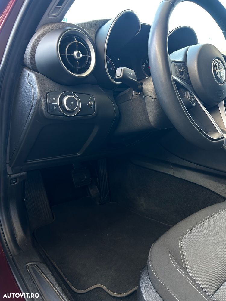 ALFA ROMEO Giulia 2019 — imagine 28