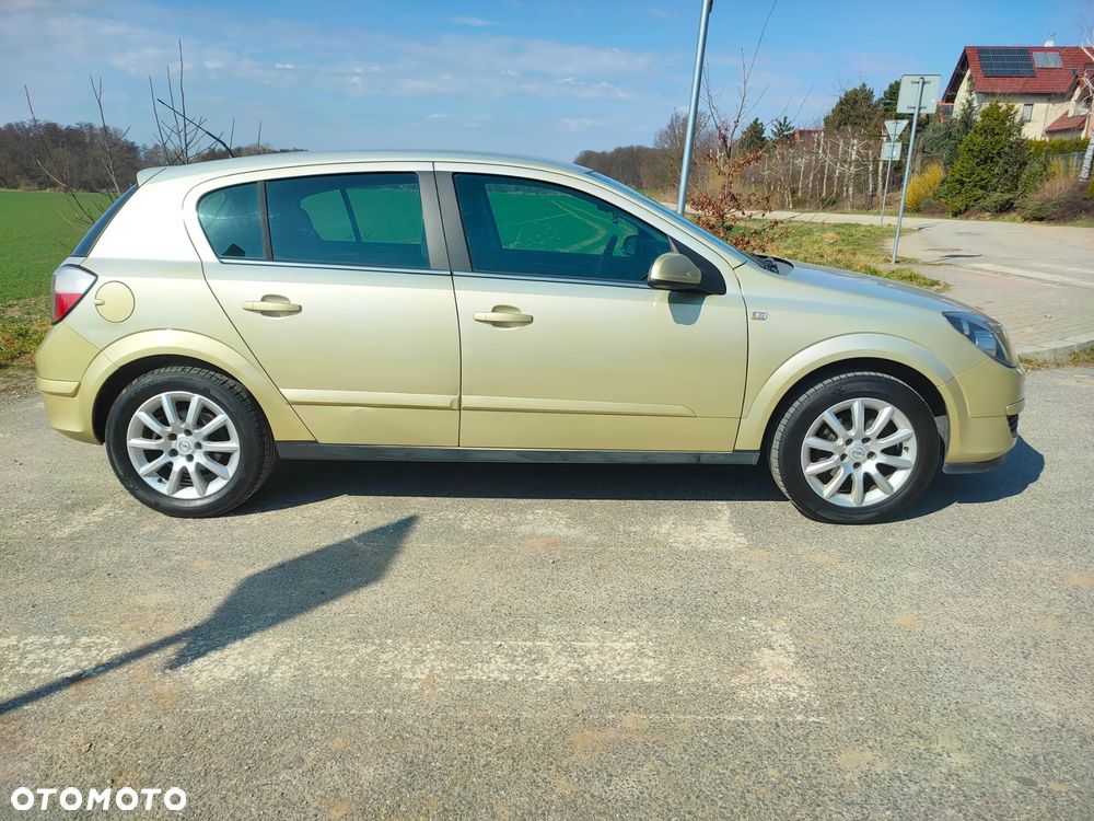 Opel Astra 1.8 Elegance - 2