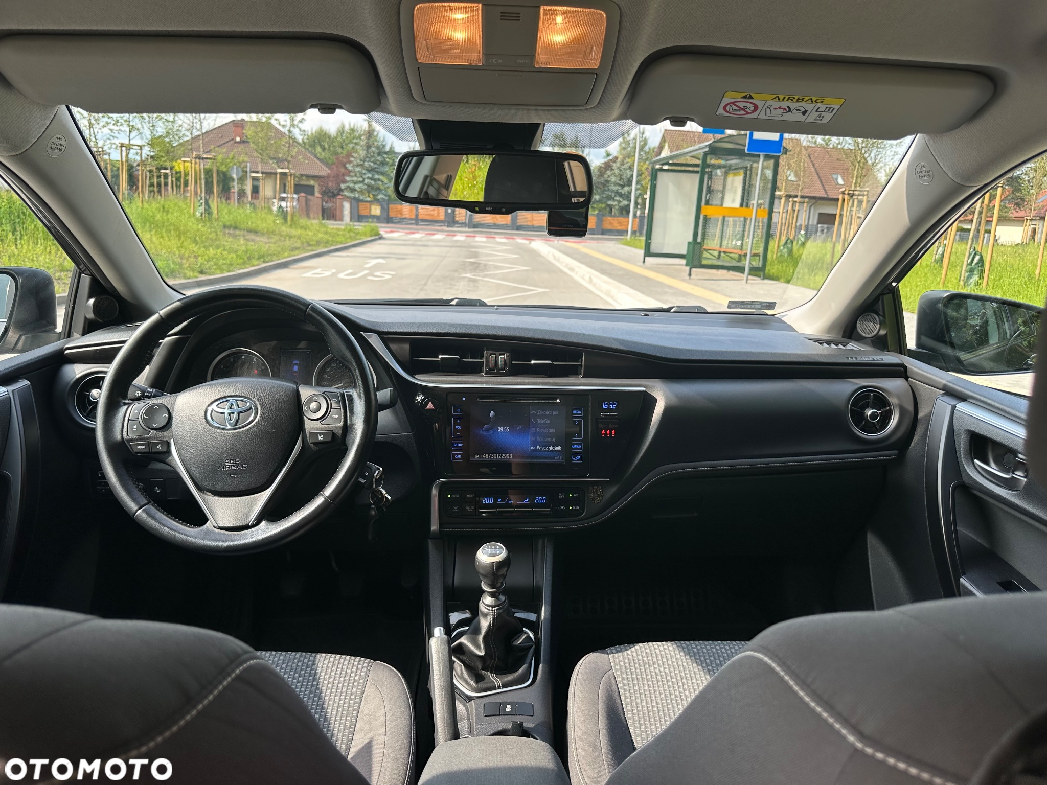 Toyota Corolla 1.6 Comfort - 3