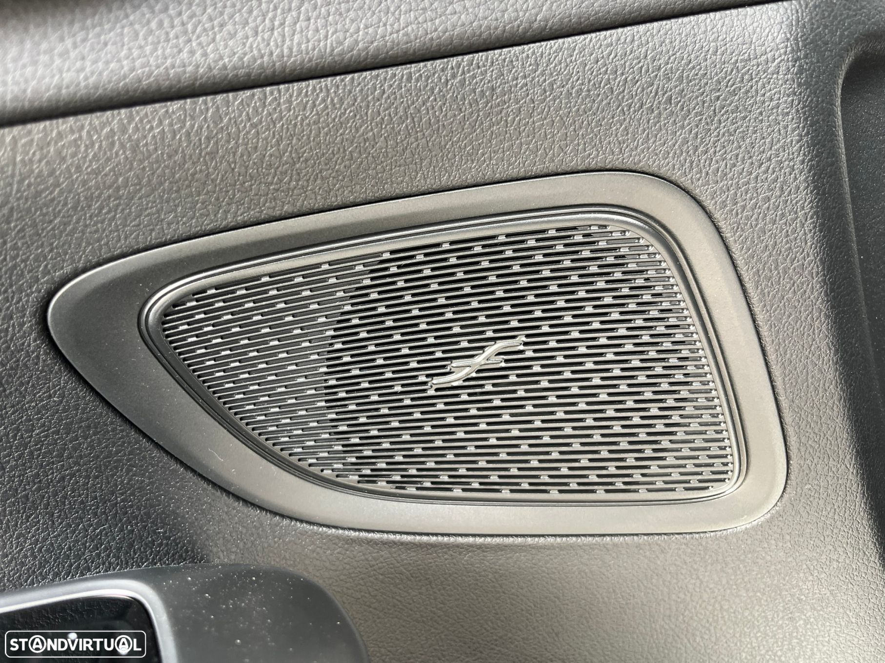 Mercedes-Benz C 300 e AMG Line - 15