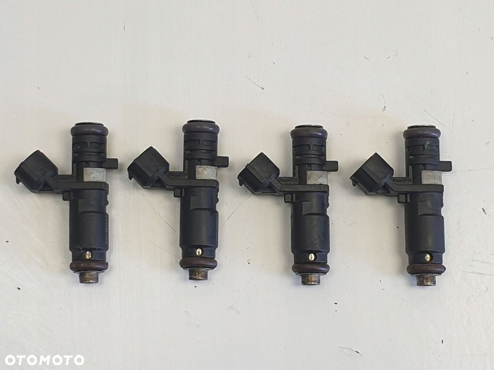 WTRYSKIWACZ VW Golf VI 1.6 8V _ 06A906031CM - 8