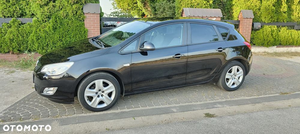 Opel Astra IV 1.6 Sport - 14