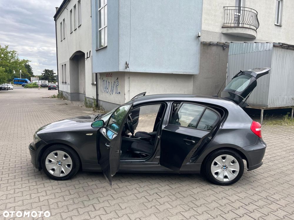 BMW Seria 1 118d DPF - 17