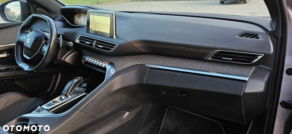 Peugeot 5008 - 10