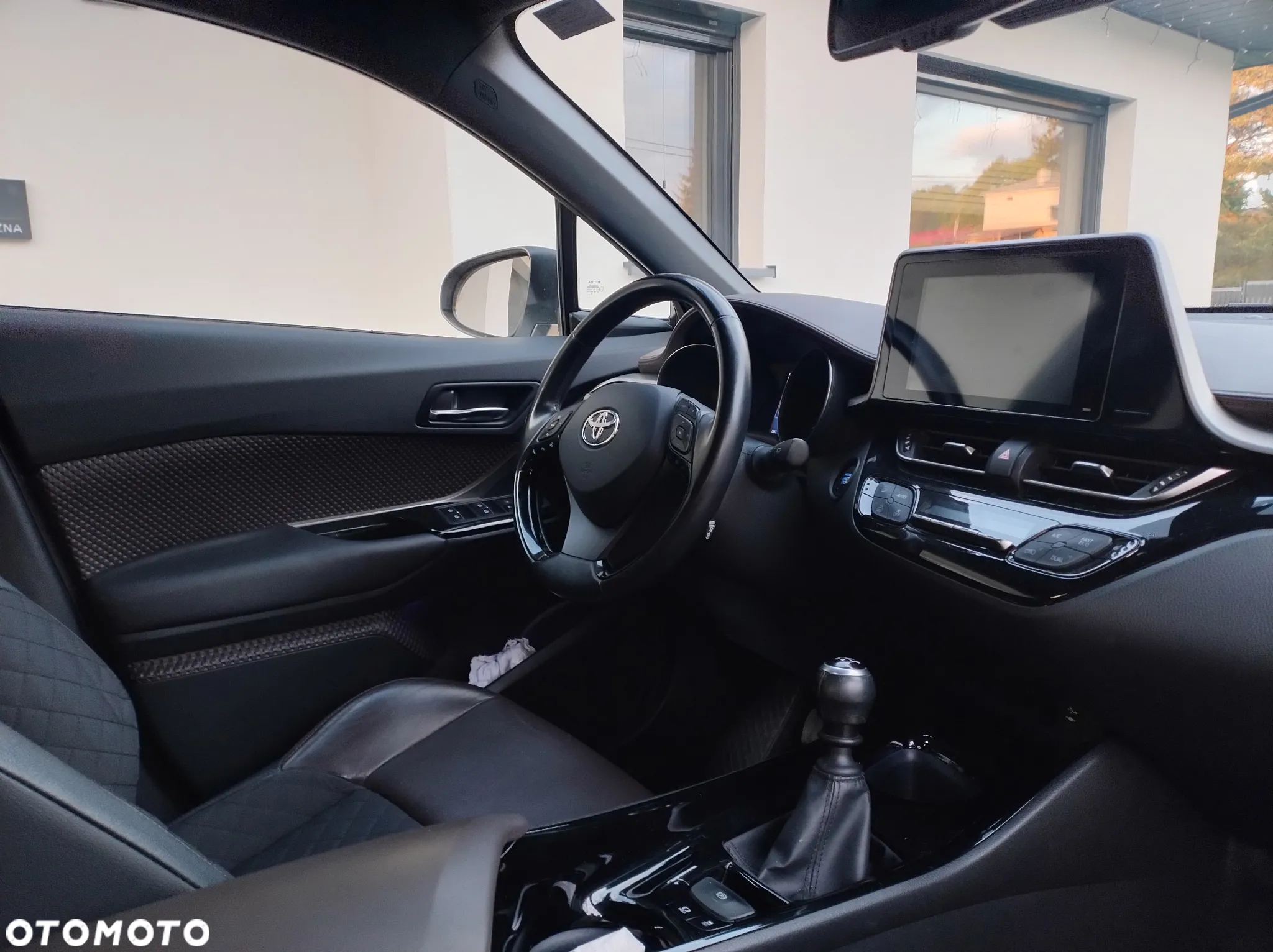 Toyota C-HR 1.2 Turbo Lounge - 14