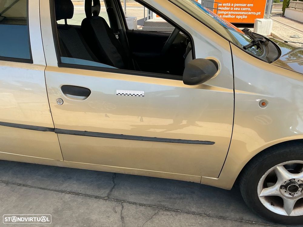 Fiat Punto - 10