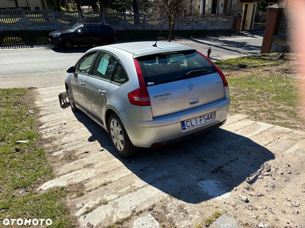 Citroën C4 1.6 16V Impress - 4