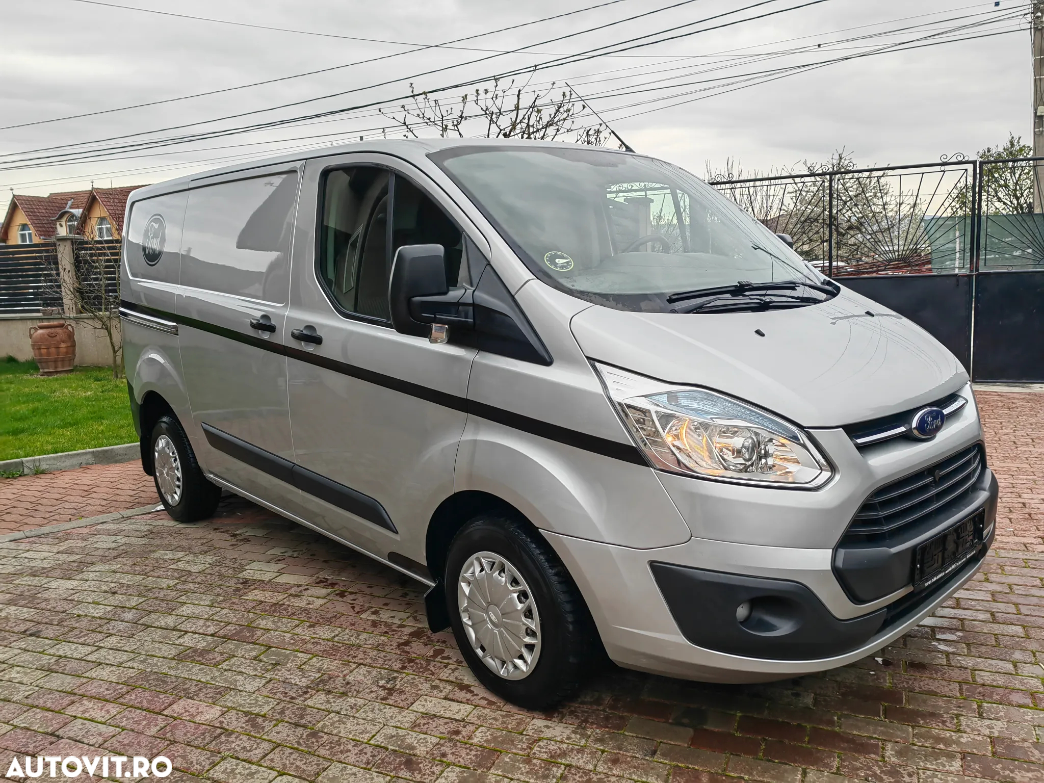 Ford Transit Custom - 13